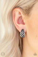 Sparkling Shells - Black (Clip-On)