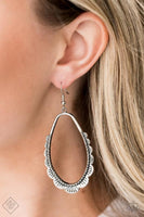 RUFFLE Around The Edges - Silver